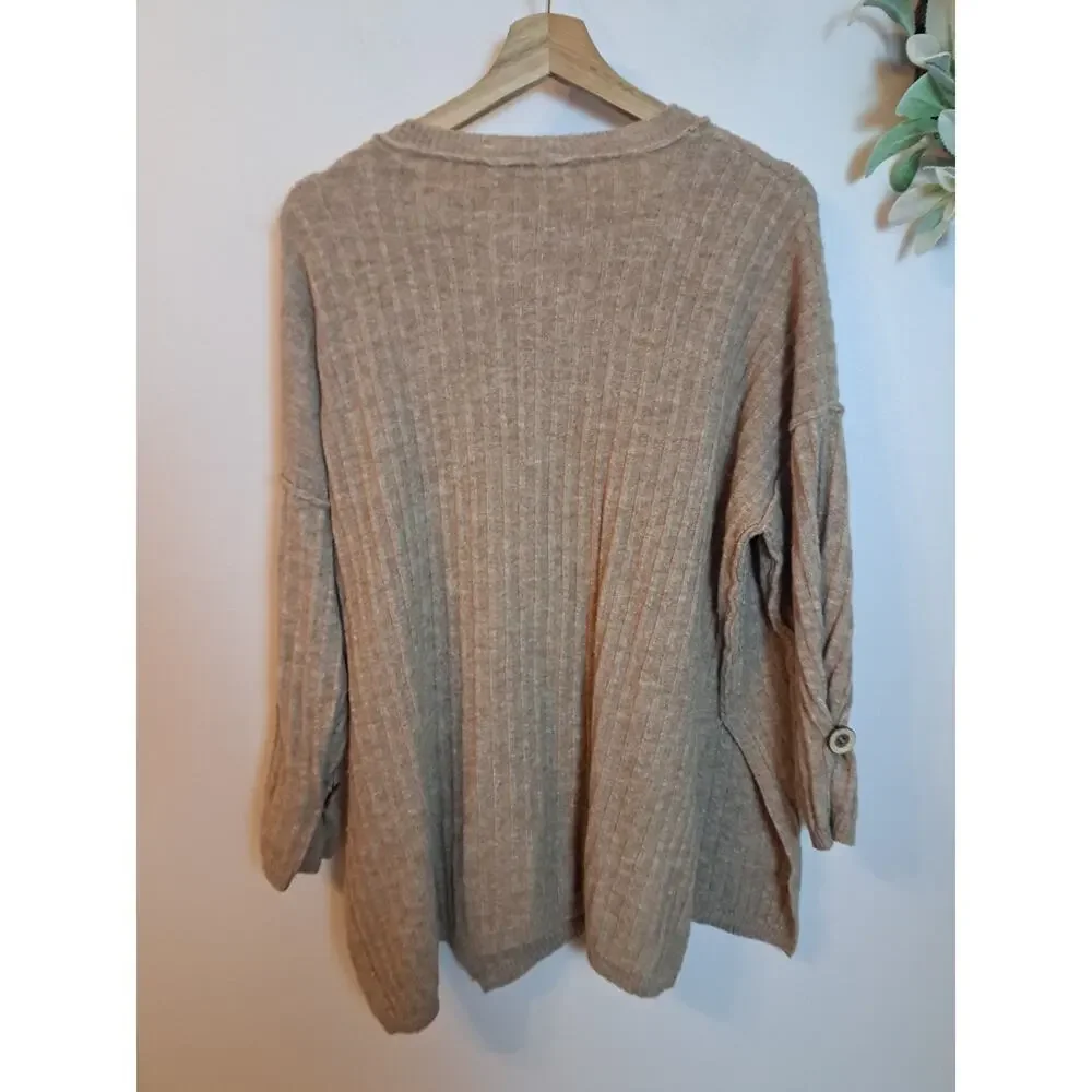 Free People intimately Womens Oversized Heather Tan Henley Sweater sz Small